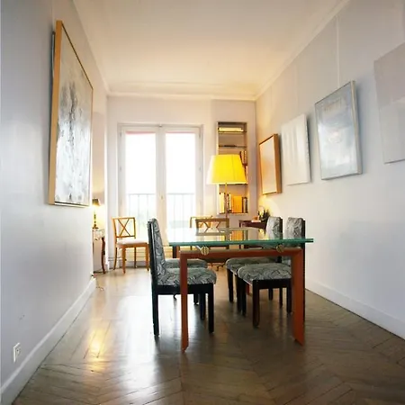 De Rivoli - 6 Adults Apartment